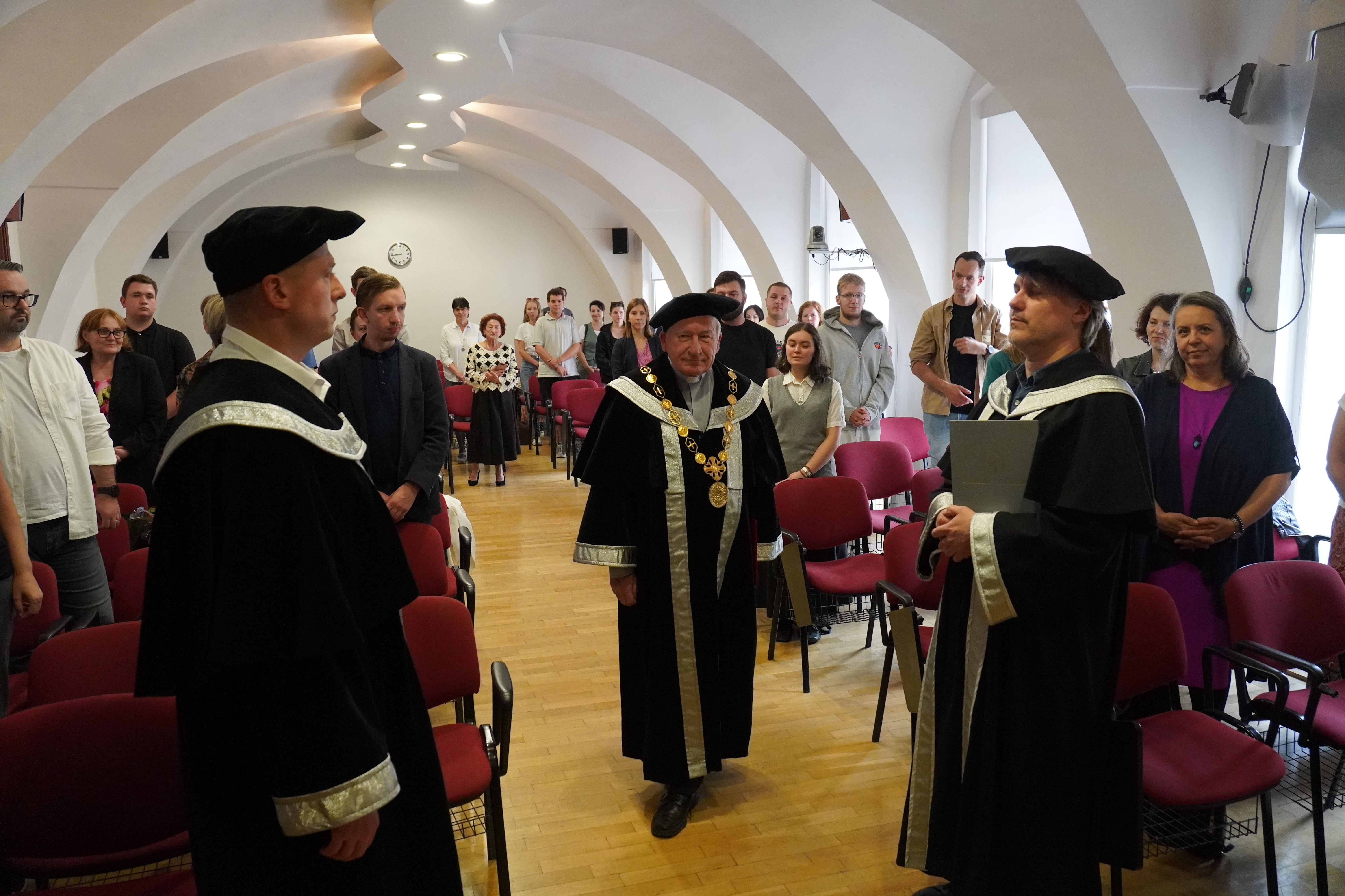 image-20250919063809-1