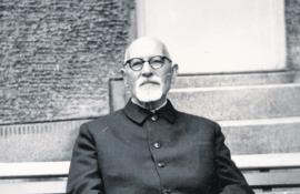 Vendelín Javorka SJ na historickej fotografii; výrez zo snímky z Jezuiti.sk.