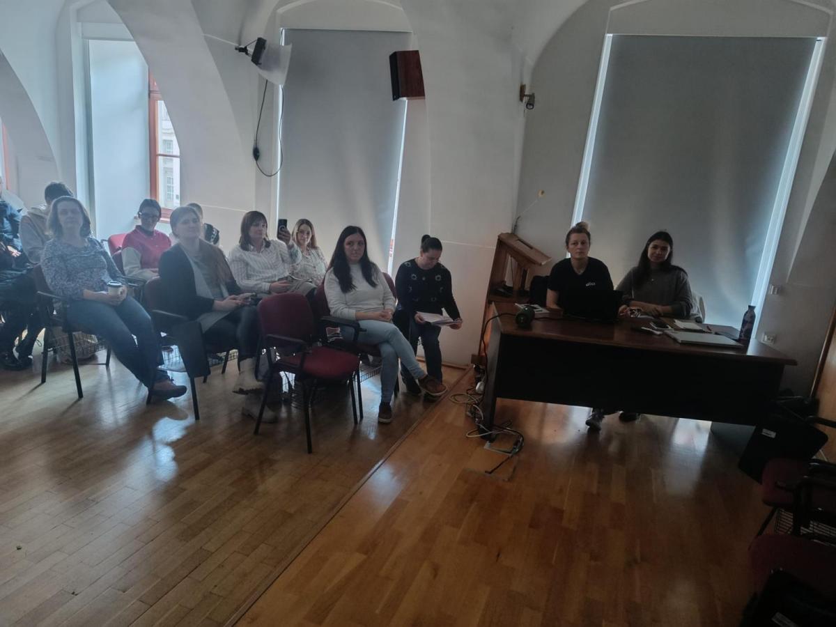 Diskusia publika so študentkami counselingu